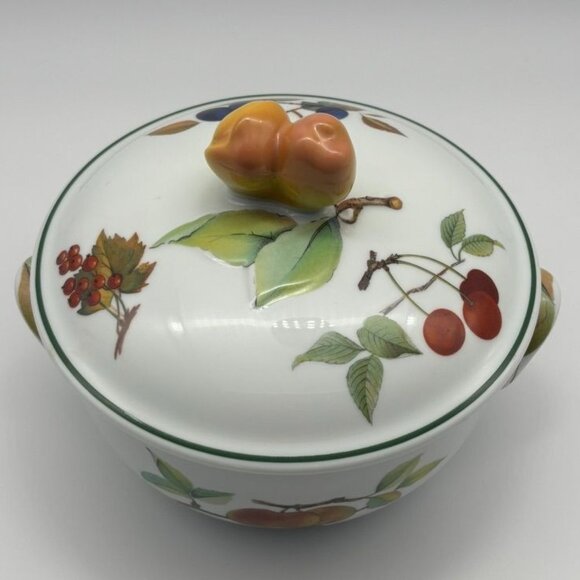 Vintage Royal Worcester Evesham Vale Covered Casserole With Lid Pear Handle 1986 - Picture 1 of 14